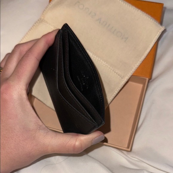 Louis Vuitton Black Card Holder - Picture 6 of 7
